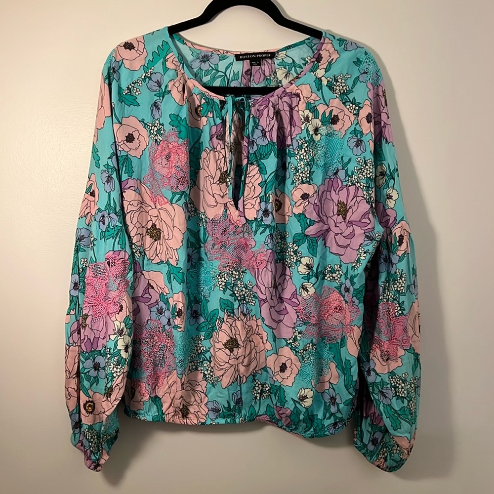 Boston Proper Peony Garden blouse with embroidery. ( small )